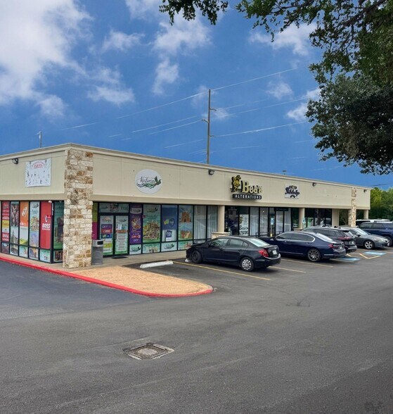 More Photos Of 1100-1400 Harvey Rd, College Station Unknown For Lease