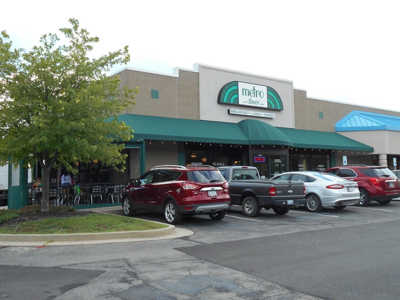 Primary Photo Of 7225 S U.S. 31 Hwy, Indianapolis Storefront For Lease