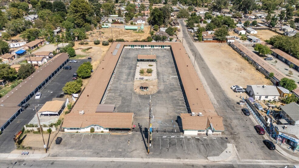 More Photos Of 1010 S Union Ave, Bakersfield Hotel For Sale