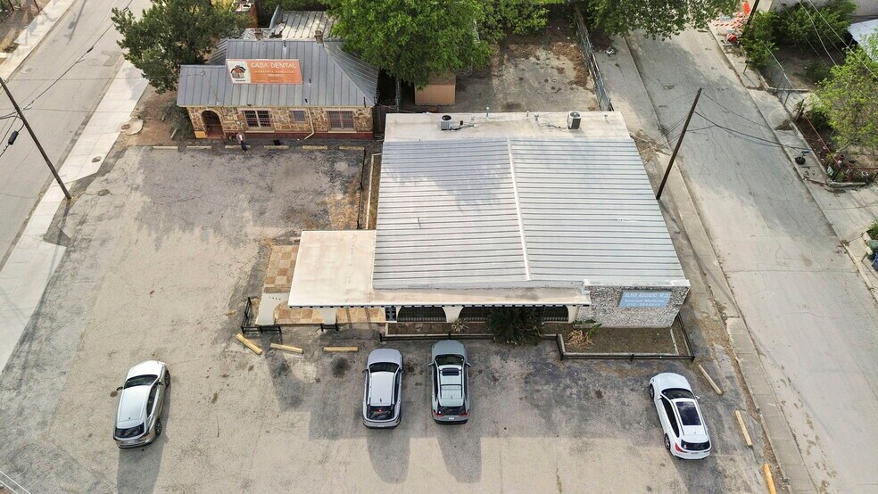 More Photos Of 1445 Somerset Rd, San Antonio Medical For Sale
