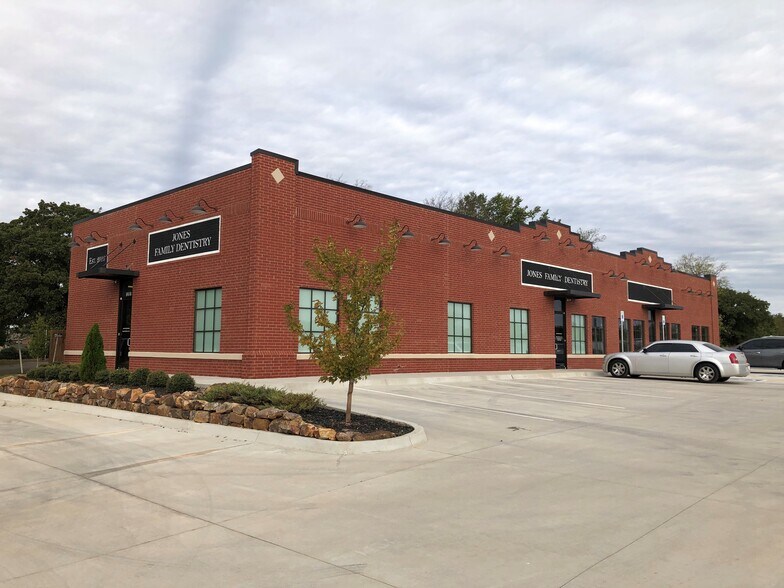 12901 E Britton Rd, Jones, OK 73049 Retail For Lease