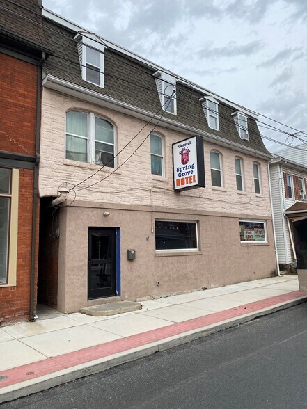 More Photos Of 128 S Main St, Spring Grove Storefront Retail Residential For Lease