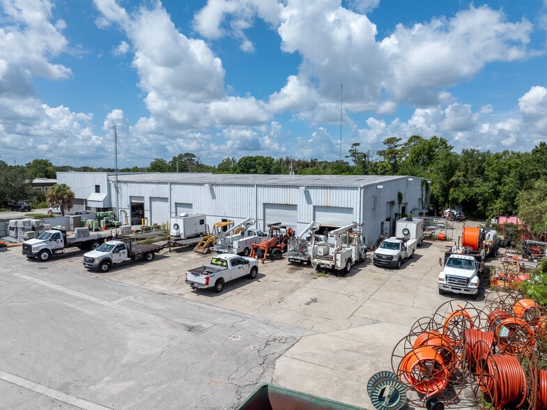 More Photos Of 3162 Clemson Rd, Orlando Radio TVTransmission Facilities For Lease