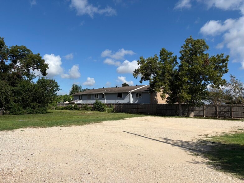 More Photos Of 1405-1409 Cedar Post Ln, Houston Land For Sale