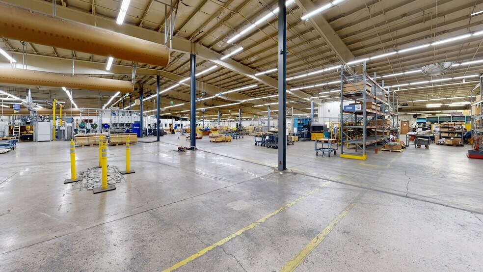 More Photos Of 2051 Riverfork Dr, Huntington Manufacturing For Lease