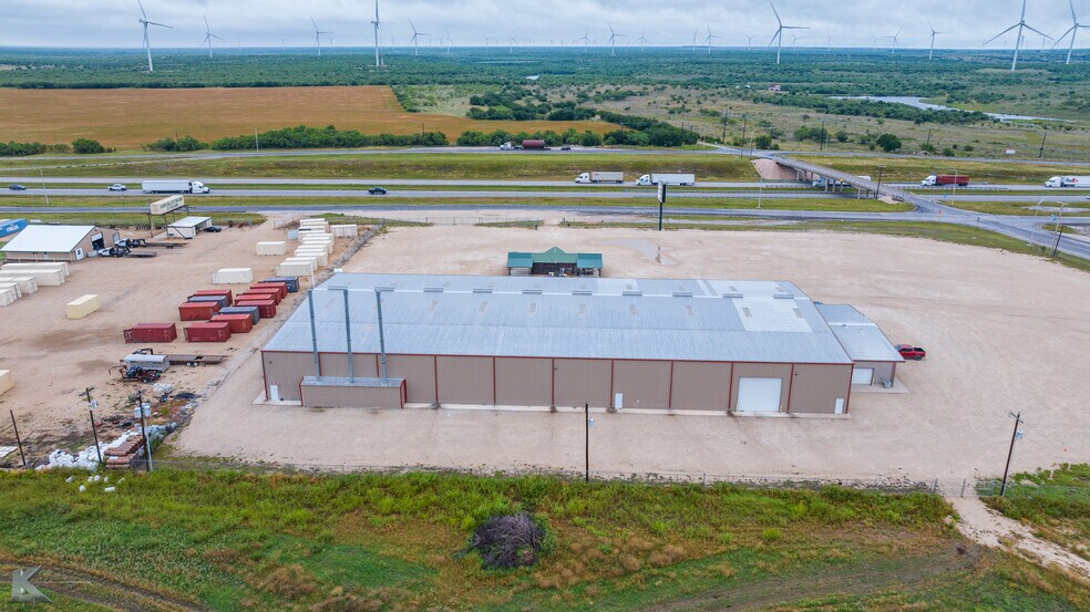 More Photos Of 10027 S Frontage Rd, Clyde Manufacturing For Sale