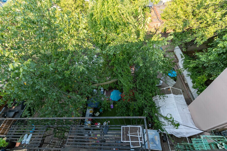 More Photos Of 190 Rockaway Ave, Brooklyn Apartments For Sale