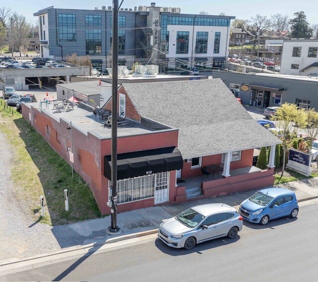 Primary Photo Of 910 Main St, Nashville Apartments For Sale