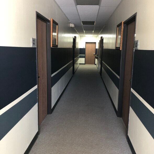 More Photos Of 9064 Us Highway 285, Morrison Unknown For Lease