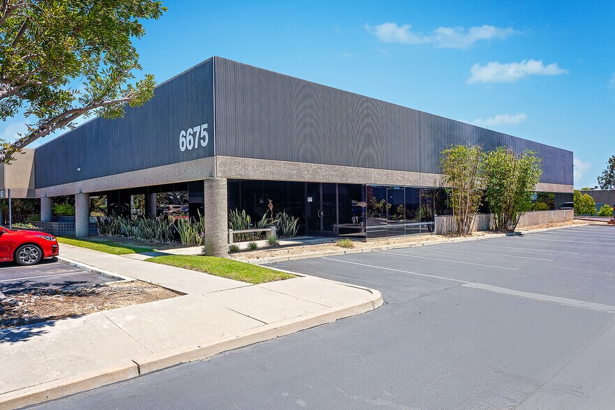 More Photos Of 6675 Mesa Ridge Rd, San Diego Office For Lease