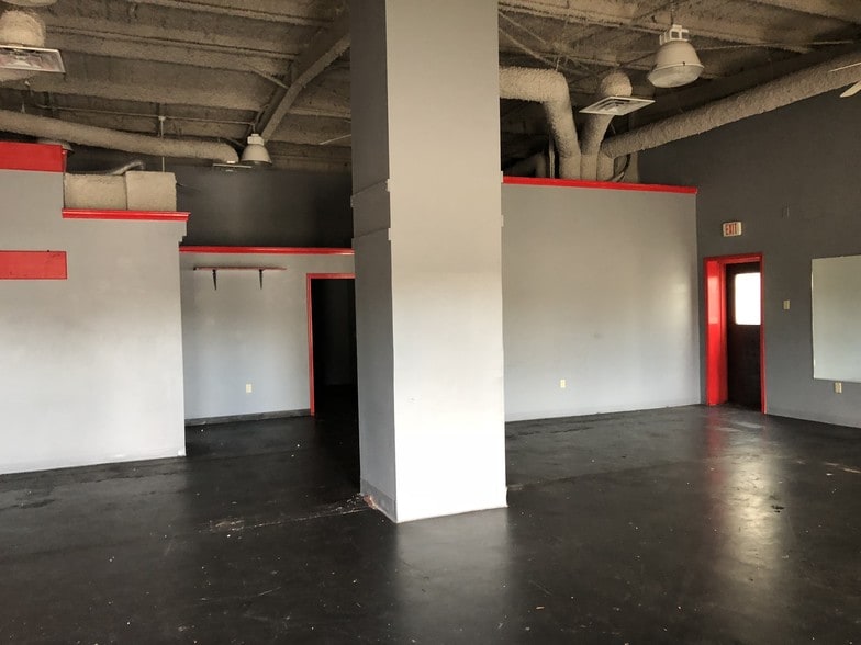 More Photos Of 13847 Coursey Blvd, Baton Rouge Freestanding For Lease