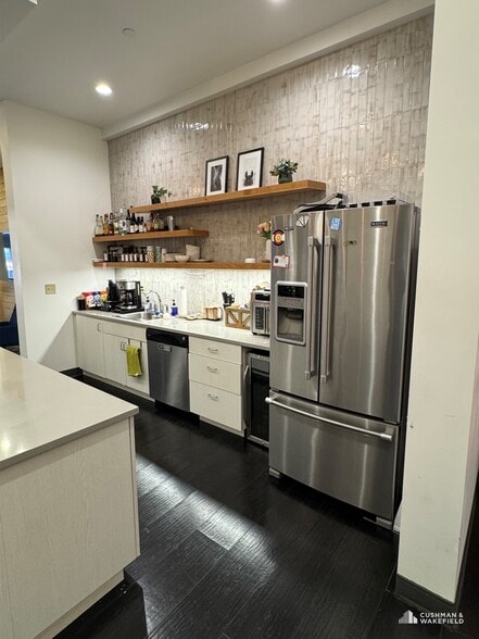 More Photos Of 123-147 N College Ave, Fort Collins Office For Sale