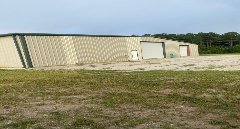 More Photos Of 501 Addlestone Dr, Metter Warehouse For Lease