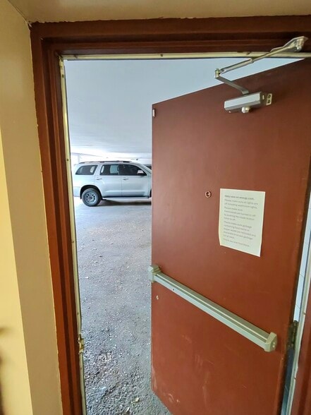 More Photos Of 261-301 Port Union Rd, Toronto Storefront For Lease