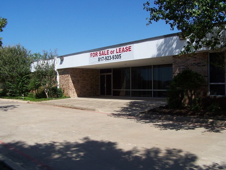 More Photos Of 2401 Scott Ave, Fort Worth Office For Lease