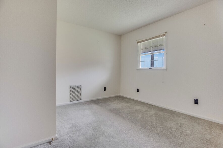 More Photos Of 110 Wetherington Landing rd, Stella Specialty For Sale