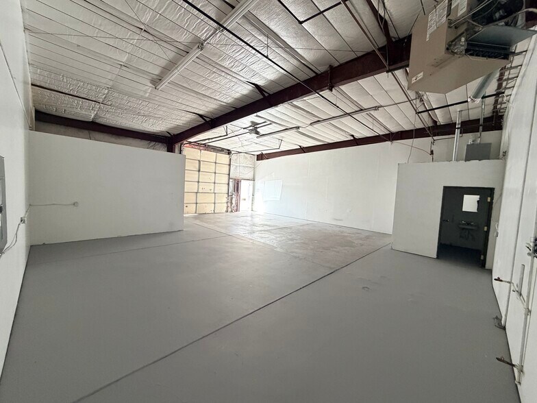 More Photos Of 960 73rd & 1100 E 73rd Ave, Denver Self Storage For Lease