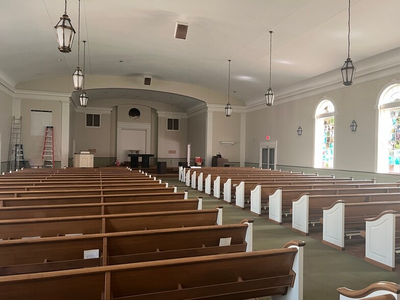 More Photos Of 1 Lucymont Dr, New Castle Religious Facility For Sale