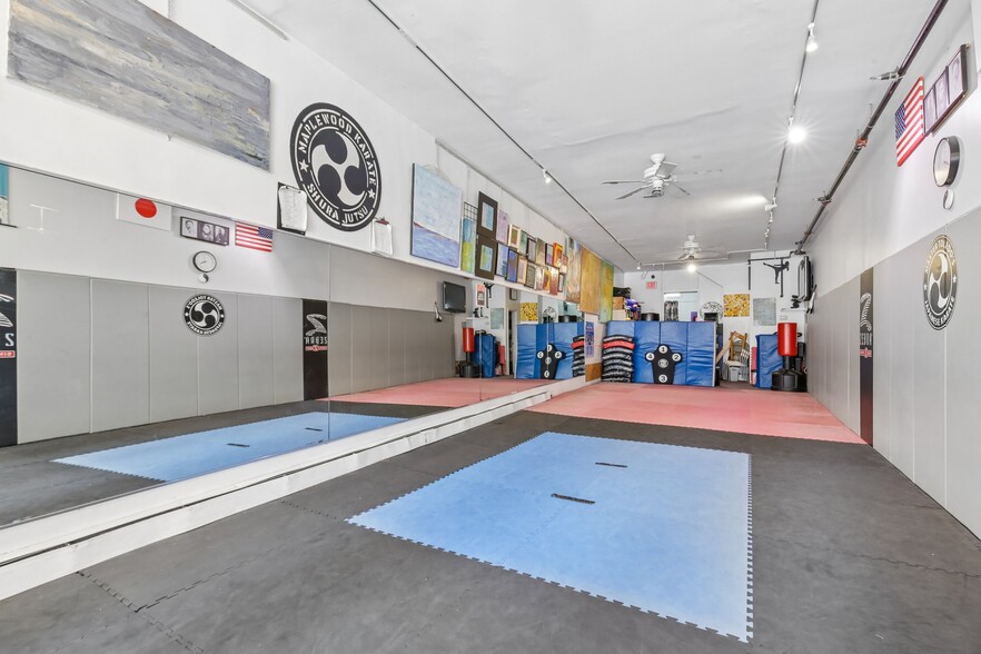 More Photos Of 97 Baker St, Maplewood Storefront For Sale