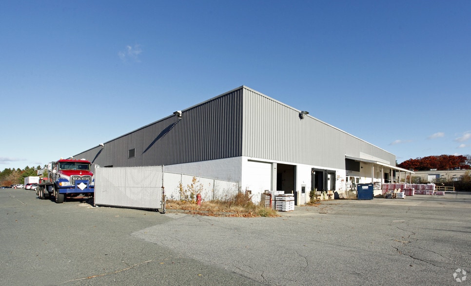 More Photos Of 20 Industrial Ave, Chelmsford Warehouse For Lease