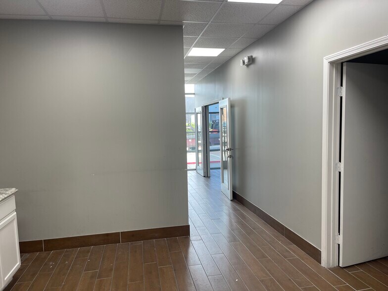 More Photos Of 22936 Kuykendahl Rd, Spring Unknown For Lease