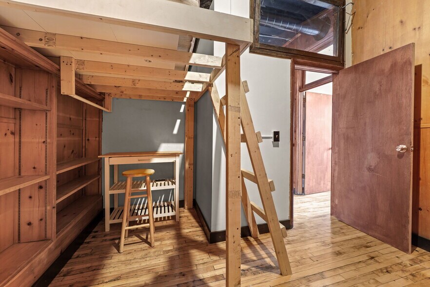 More Photos Of 136 Court St, Binghamton Apartments For Sale