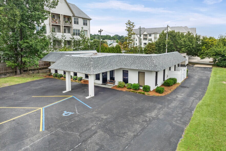 More Photos Of 3664 College Ln S, Mobile Medical For Sale