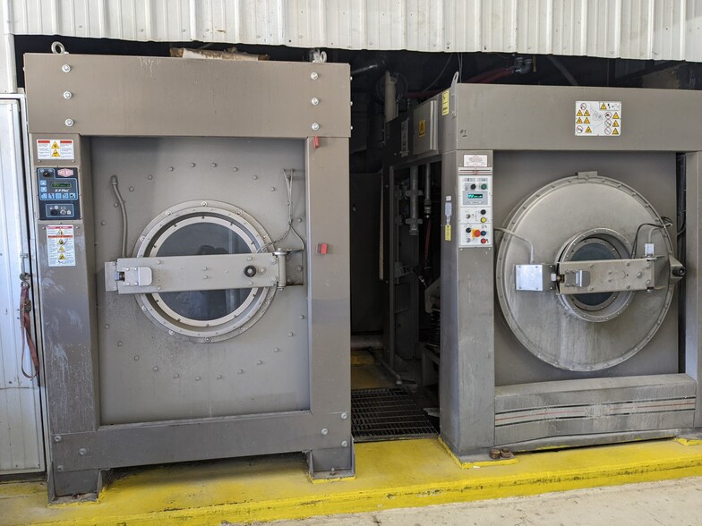 More Photos Of 121 S 7th St, Worland General Retail For Sale