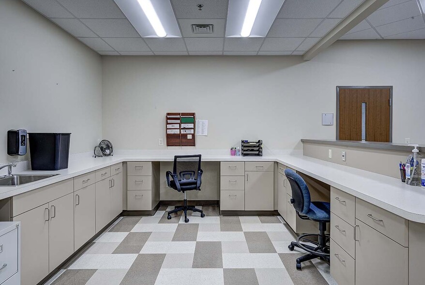 More Photos Of 1242 W Shipley Ferry Rd, Kingsport Medical For Sale