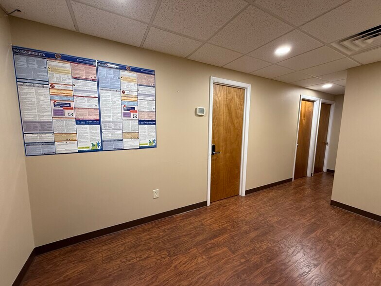 More Photos Of 121 Lincoln St, Worcester Healthcare For Lease