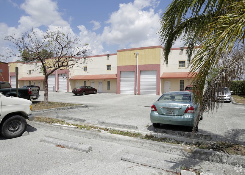 More Photos Of 13800-13818 SW 145th Ct, Miami Warehouse For Lease