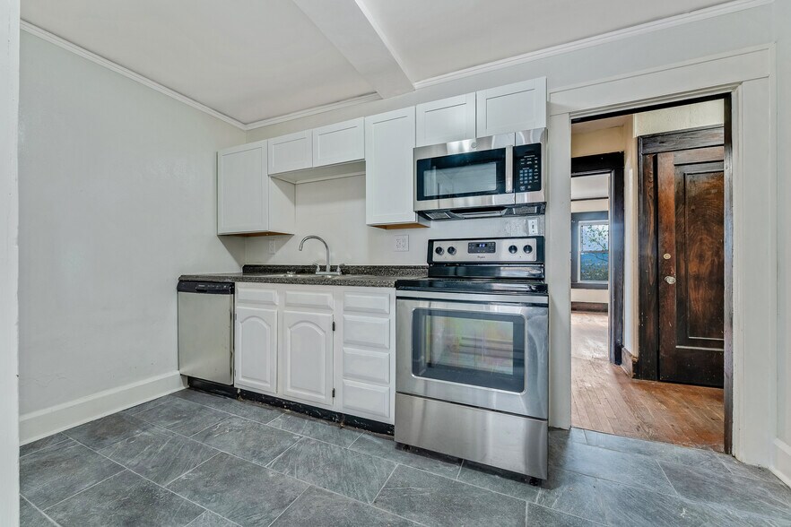 More Photos Of 678 Spruce St, Morgantown Apartments For Sale