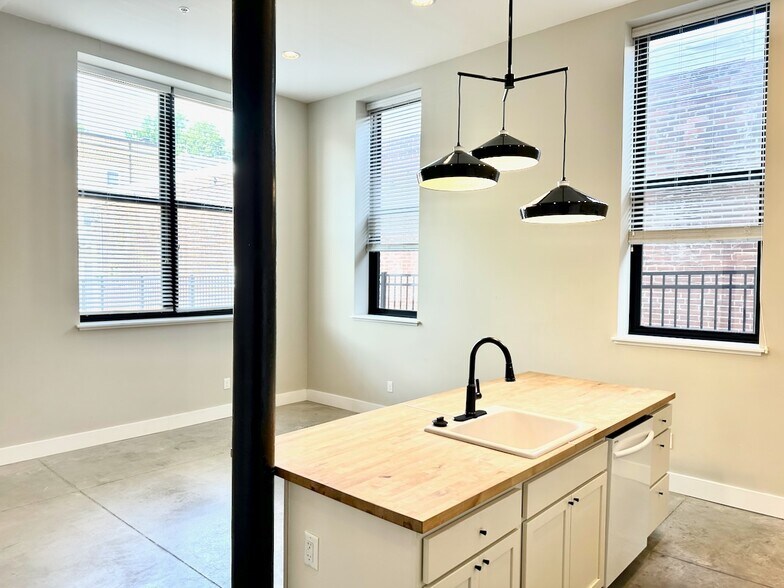 More Photos Of 4432-4434 Olive St, Saint Louis Apartments For Sale