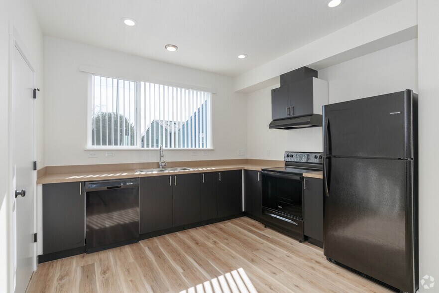 More Photos Of 4383 N Vancouver Ave, Portland Apartments For Sale