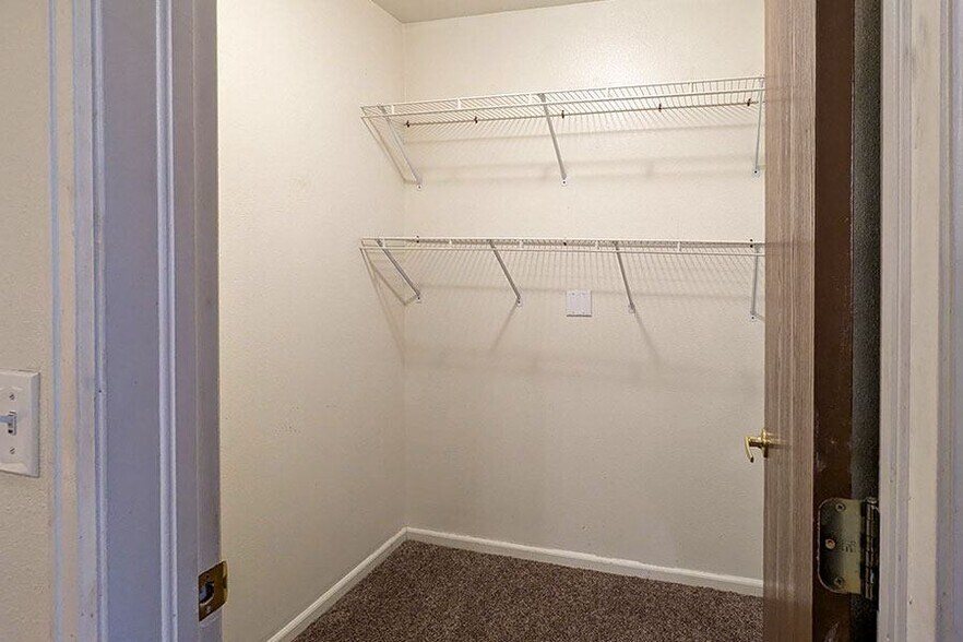 More Photos Of 1041 W 24th St, Rifle Apartments For Sale