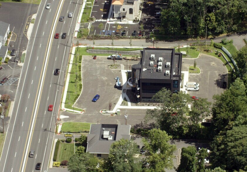 More Photos Of 1000 State Route 35, Middletown Medical For Lease