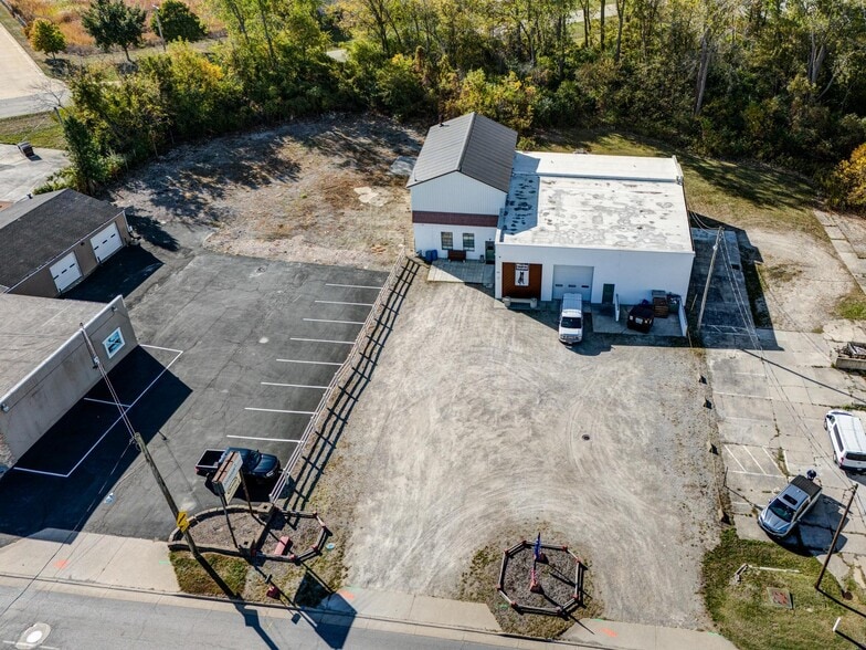 More Photos Of 322 Illinois Ave, Maumee Warehouse For Sale