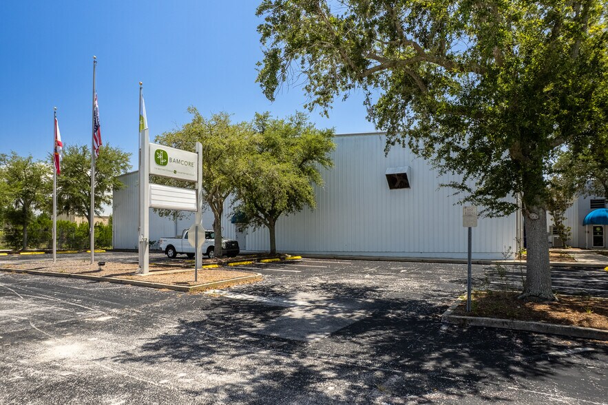 More Photos Of 310 Cypress Rd, Ocala Manufacturing For Sale
