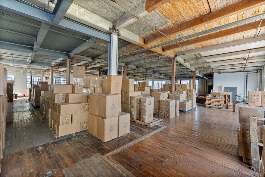 More Photos Of 115 E Kinney St, Newark Warehouse For Sale