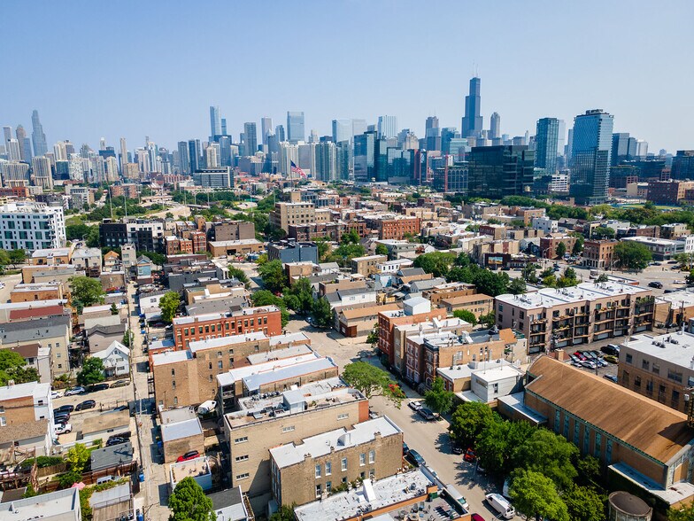 More Photos Of 1303 W Ohio St, Chicago Apartments For Sale