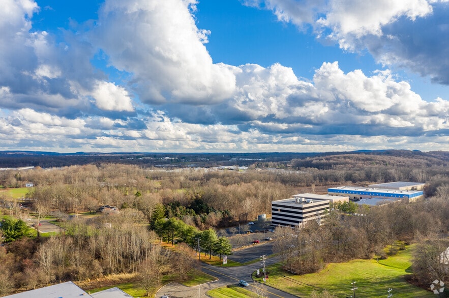 More Photos Of 609 W Johnson Ave, Cheshire Medical For Lease