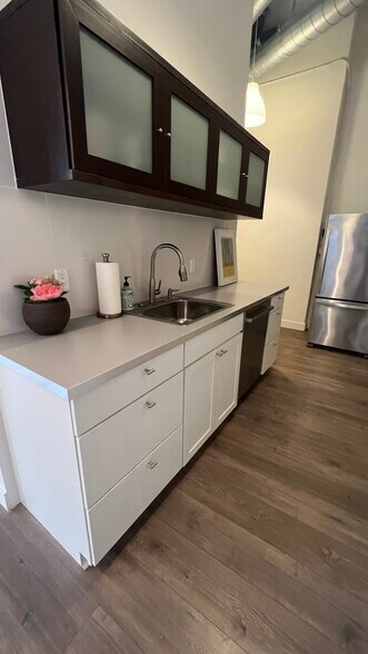 More Photos Of 300-302 8th Ave, San Mateo Medical For Lease
