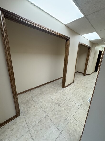 More Photos Of 105 5th St SE, Barberton Medical For Sale