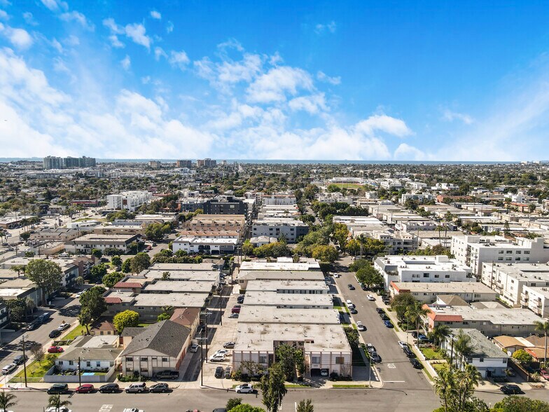 More Photos Of 3945 Frances Ave, Los Angeles Multifamily For Sale