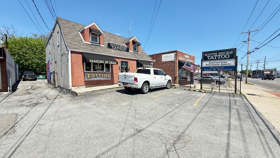 More Photos Of 74 Merrick Rd, Amityville Storefront Retail Office For Sale