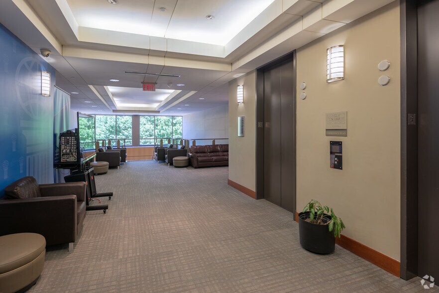 More Photos Of 6600 Peachtree Dunwoody Rd NE, Atlanta Office For Lease