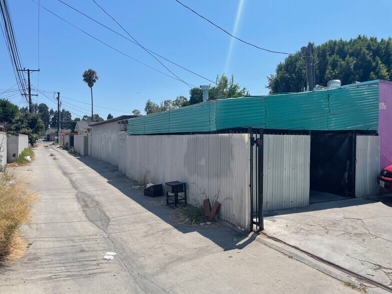 More Photos Of 3338 Santa Fe Ave, Long Beach General Retail For Sale