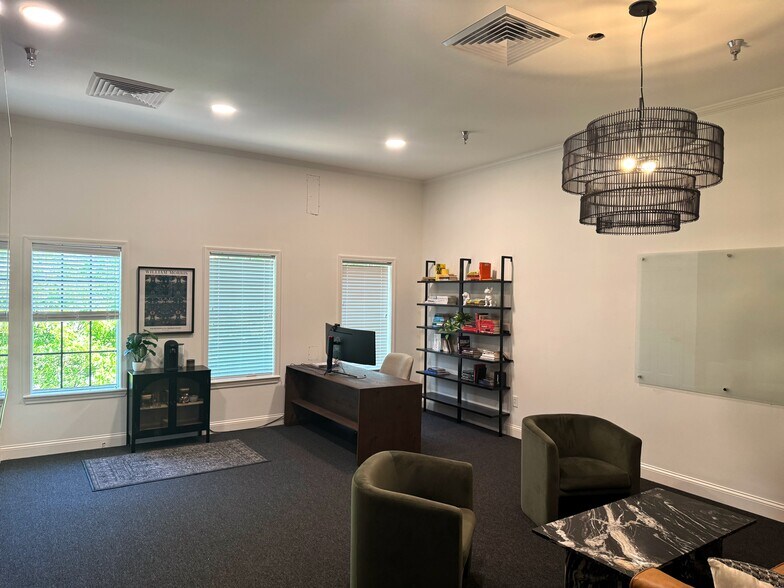More Photos Of 311 S Royal Oaks Blvd, Franklin Medical For Sale