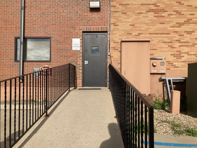 More Photos Of 105 1st St SE, Minot Apartments For Lease