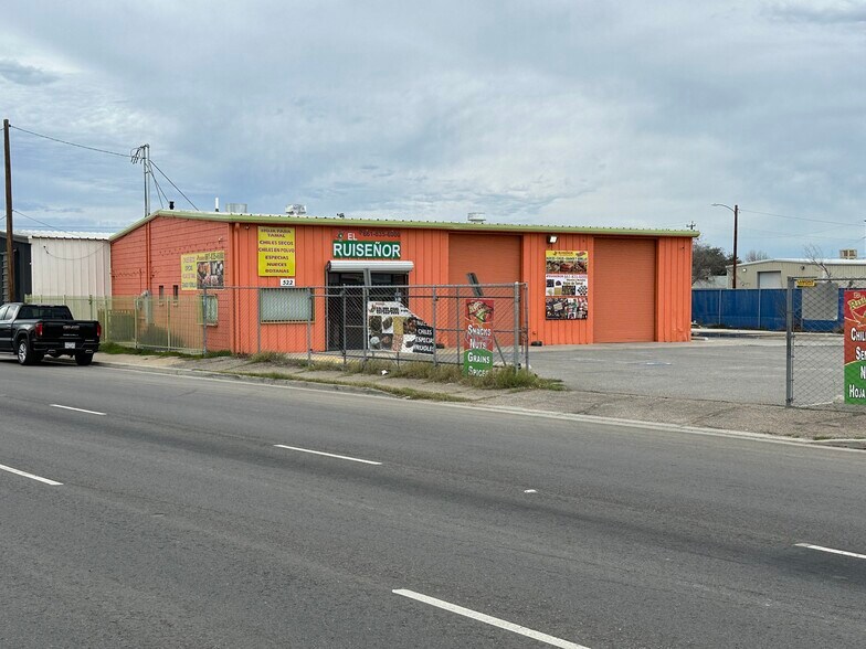 More Photos Of 518-522 E California Ave, Bakersfield Warehouse For Lease